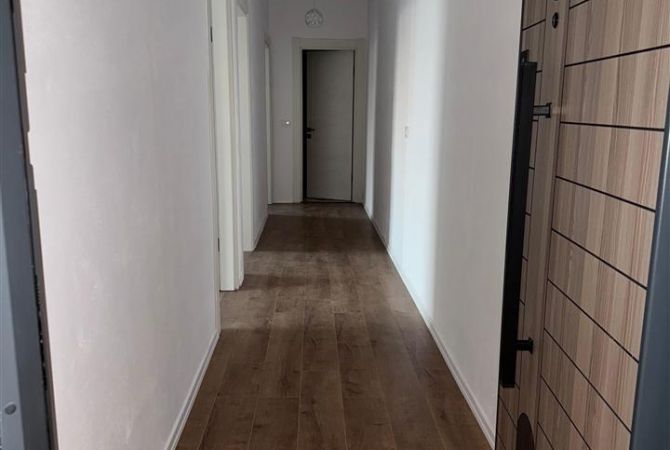 Shtepi me qera 2+1 ne Tirane - 300 Euro
