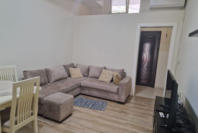 Shtepi me qera 2+1 ne Tirane - 600 Euro