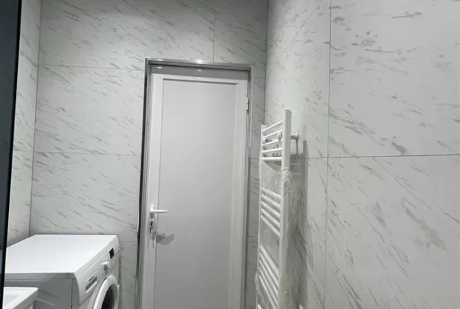 Shtepi me qera Apartament ne Tirane, 2+1, Mobilimi E mobiluar, Pagesa 50,000  Leke.