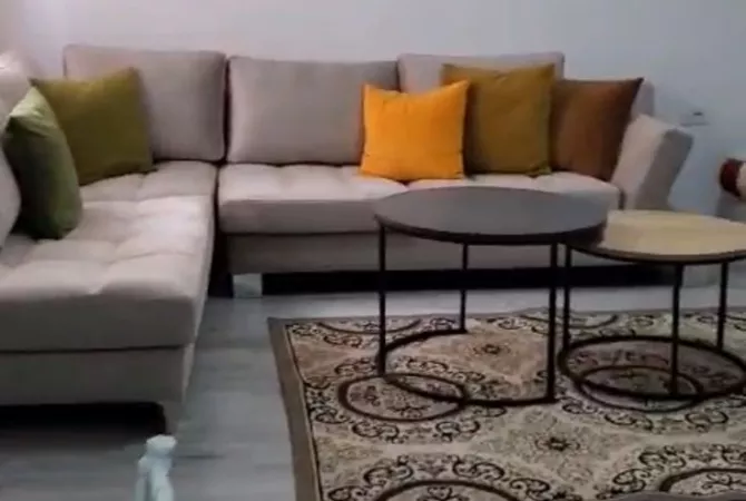 Shtepi me qera 1+1 ne Tirane - 55,000 Leke
