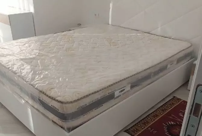 Shtepi ne shitje Apartament ne Tirane, 1+1, Mobilimi E mobiluar, Pagesa 160,000  Euro.