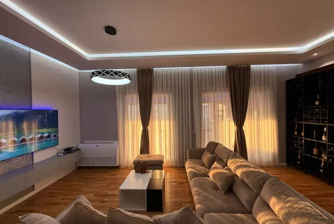 Shtepi ne shitje 2+1 ne Tirane - 300,000 Euro