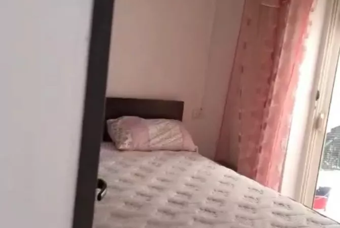 Shtepi me qera 1+1 ne Tirane - 40,000 Leke