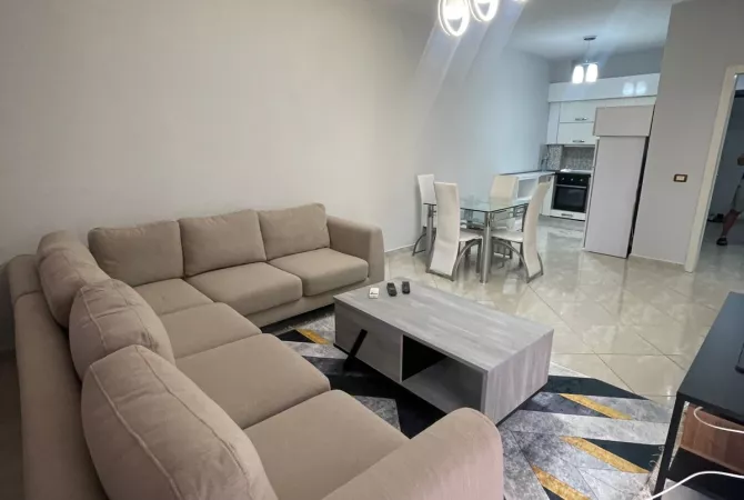 Shtepi me qera Apartament ne Tirane, 1+1, Mobilimi E mobiluar, Pagesa 500  Euro.