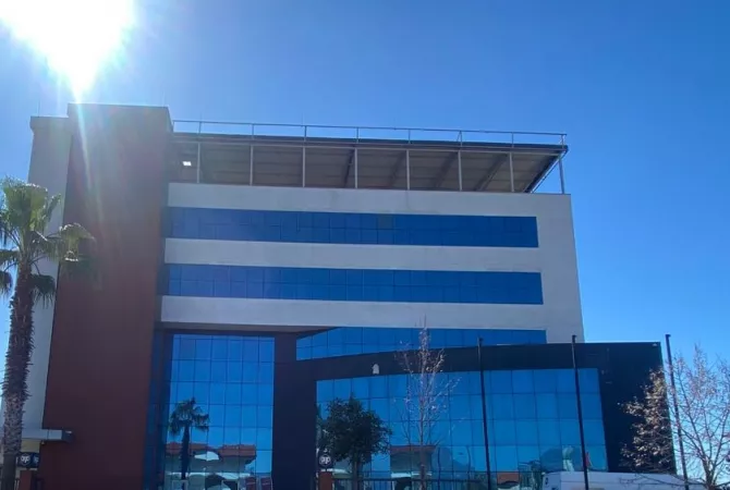 Business Property in Sale 1+1 in Tirana - 4,000,000 Euro