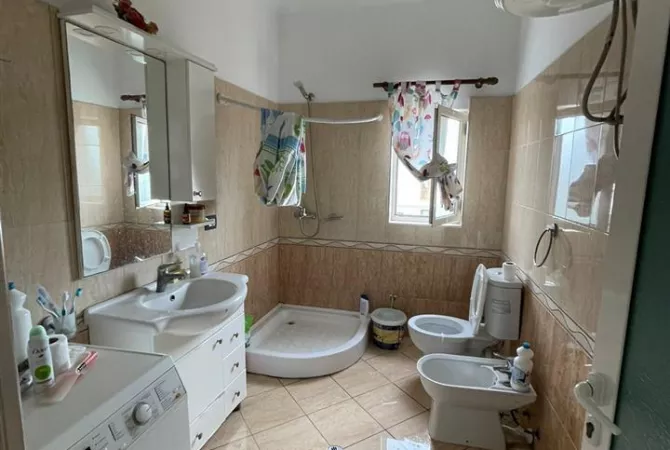 Casa in affitto 3+1 a Tirana - 35,000 Leke