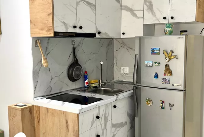 Shtepi ne shitje Apartament ne Himare, 1+1, Mobilimi Bosh, pa mobiluar, Pagesa 220,000  Euro.