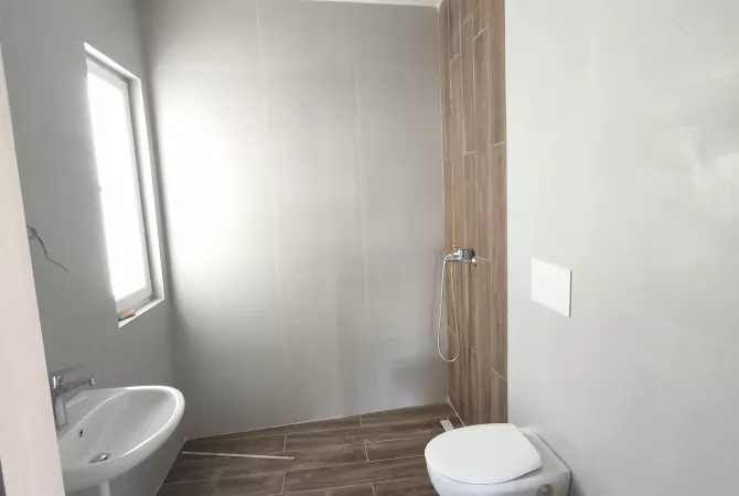Shtepi me qera 1+1 ne Tirane - 550 Euro