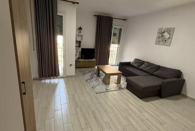Shtepi me qera 1+1 ne Tirane - 450 Euro