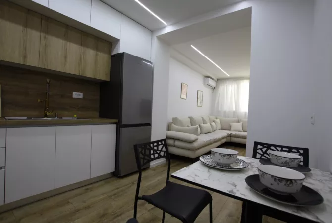 Shtepi me qera 1+1 ne Tirane - 65,000 Leke