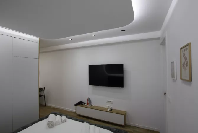 Shtepi me qera Apartament ne Tirane, Garsoniere, Mobilimi Pjeserisht e mobiluar, Pagesa 55,000  Leke.