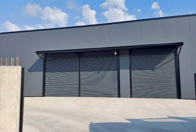 Ambient biznesi me qera 3+1 ne Tirane - 1,500 Euro