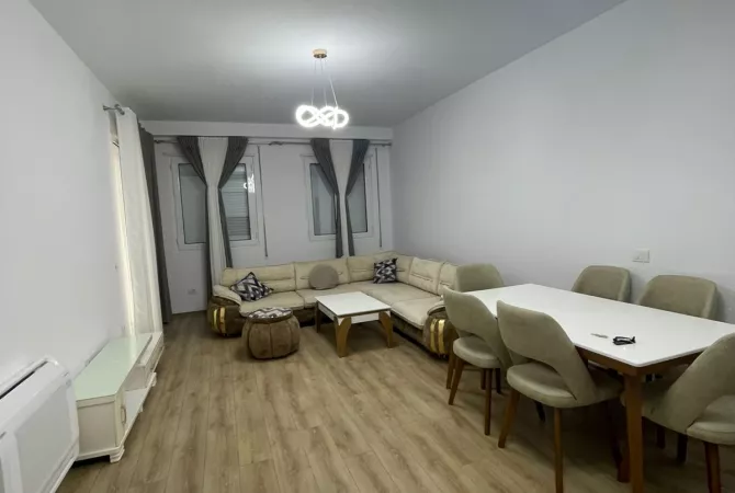 Shtepi me qera 2+1 ne Tirane - 500 Euro