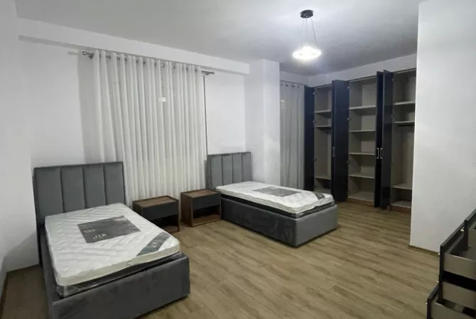 Shtepi me qera Apartament ne Tirane, 2+1, Mobilimi E mobiluar, Pagesa 500  Euro.