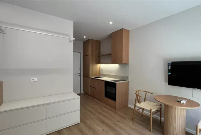 Shtepi me qera Garsoniere ne Tirane - 300 Euro