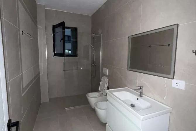 Shtepi me qera 1+1 ne Tirane - 40,000 Leke