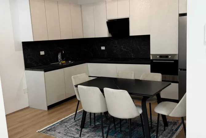 Shtepi me qera 2+1 ne Tirane - 800 Euro
