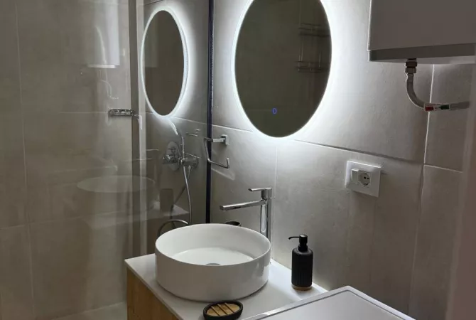 Shtepi me qera 2+1 ne Tirane - 650 Euro