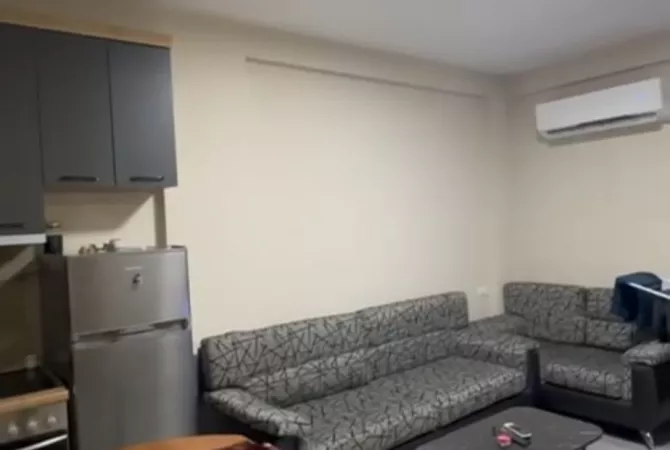 Shtepi me qera 2+1 ne Tirane - 450 Euro