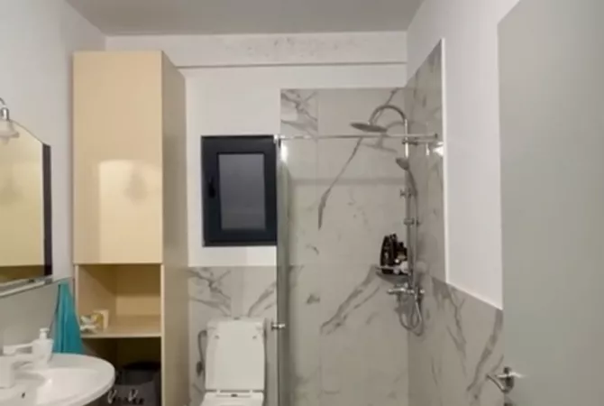 Shtepi me qera Shtepi Private ne Tirane, 2+1, Mobilimi E mobiluar, Pagesa 450  Euro.