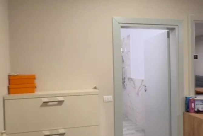 Shtepi me qera Shtepi Private ne Tirane, 2+1, Mobilimi E mobiluar, Pagesa 450  Euro.