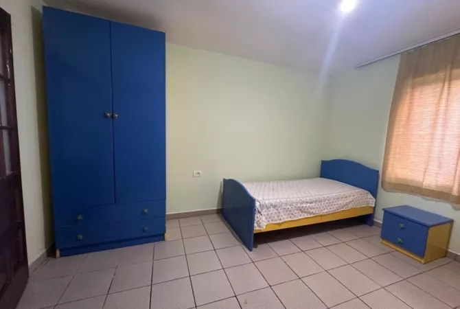 Shtepi me qera 1+1 ne Tirane - 30,000 Leke