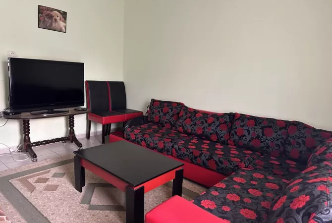 Shtepi me qera Apartament ne Tirane, 1+1, Mobilimi E mobiluar, Pagesa 30,000  Leke.