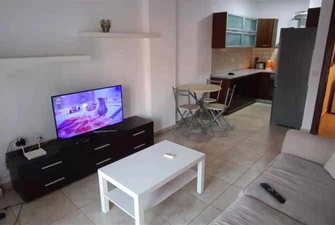 Shtepi me qera 1+1 ne Tirane - 500 Euro