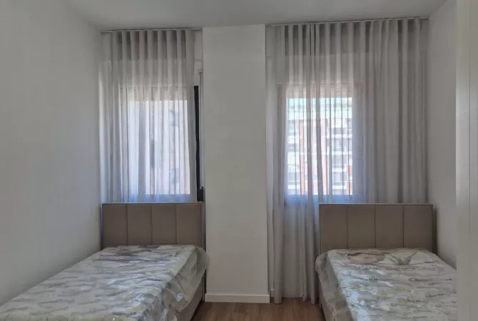 Shtepi me qera 2+1 ne Tirane - 700 Euro