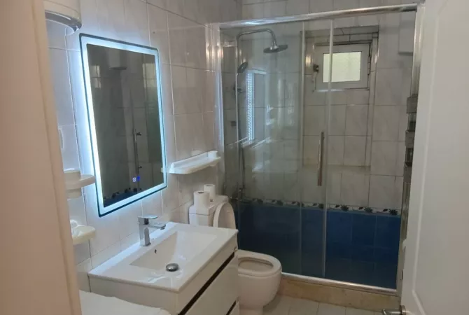 Shtepi me qera 2+1 ne Tirane - 700 Euro