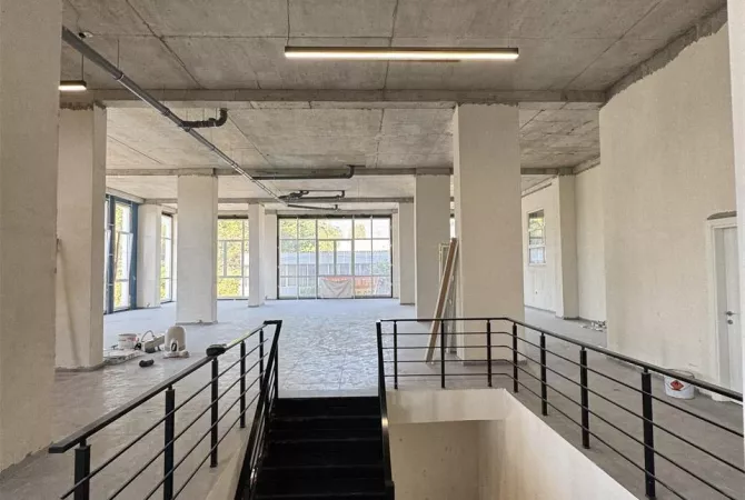 Ambient biznesi me qera 1+1 ne Tirane - 3,000 Euro