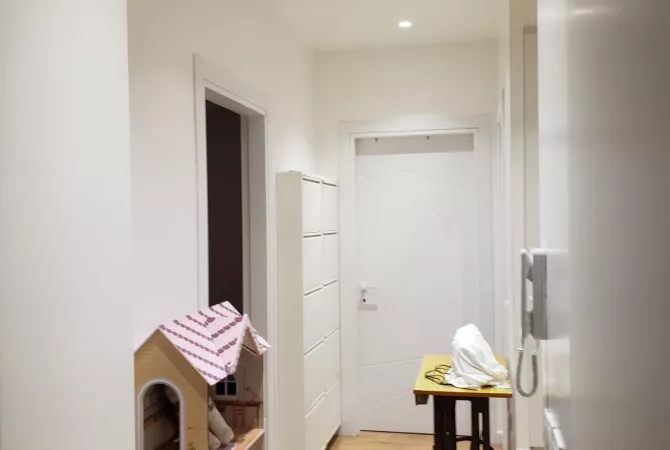 Shtepi me qera Apartament ne Tirane, 2+1, Mobilimi E mobiluar, Pagesa 900  Euro.