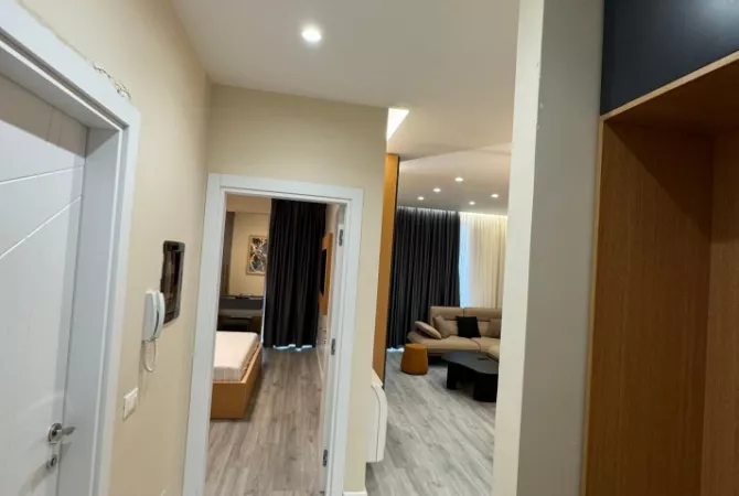 Shtepi me qera 1+1 ne Tirane - 900 Euro