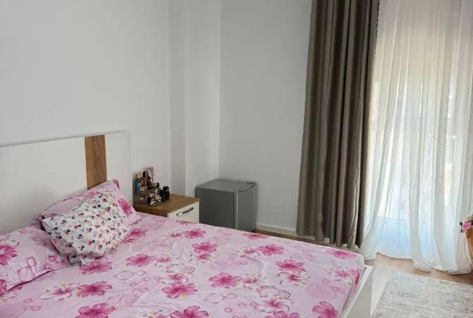 Shtepi me qera Apartament ne Tirane, 2+1, Mobilimi E mobiluar, Pagesa 750  Euro.