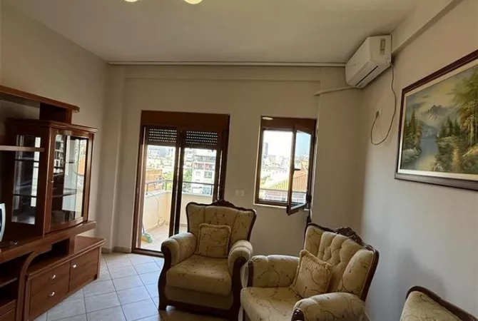 Casa in affitto 2+1 a Tirana - 50,000 Leke