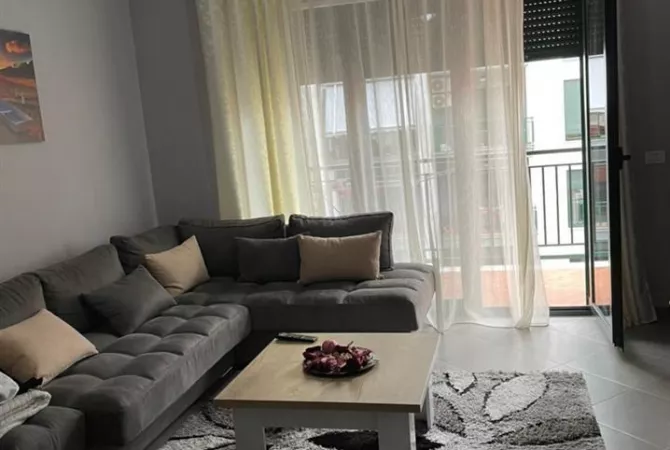 Shtepi me qera Apartament ne Tirane, 1+1, Mobilimi E mobiluar, Pagesa 550  Euro.