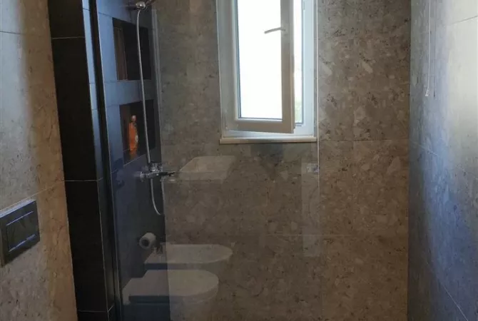 Shtepi me qera Apartament ne Tirane, 2+1, Mobilimi E mobiluar, Pagesa 1,100  Euro.