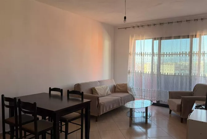 Shtepi me qera 2+1 ne Tirane - 40,000 Leke
