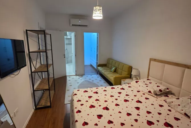 Shtepi me qera Apartament ne Tirane, 2+1, Mobilimi E mobiluar, Pagesa 800  Euro.