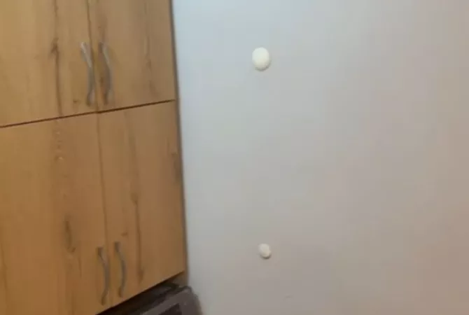 Shtepi ne shitje Apartament ne Tirane, 1+1, Mobilimi Bosh, pa mobiluar, Pagesa 62,000  Euro.