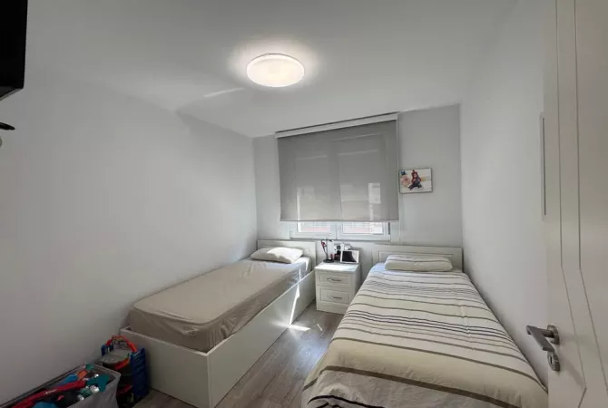Shtepi me qera Apartament ne Tirane, 2+1, Mobilimi E mobiluar, Pagesa 110,000  Leke.