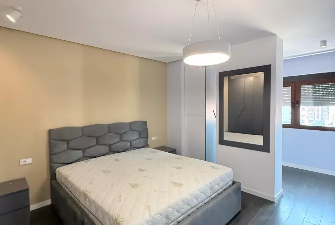 Shtepi me qera Apartament ne Tirane, 2+1, Mobilimi E mobiluar, Pagesa 60,000  Leke.