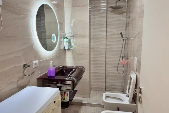 Shtepi me qera 1+1 ne Tirane - 690 Euro