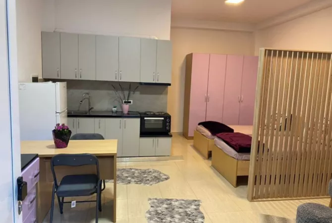 Shtepi me qera Garsoniere ne Tirane - 35,000 Leke