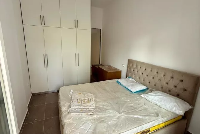 Shtepi me qera 1+1 ne Tirane - 45,000 Leke