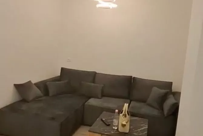 Casa in affitto 1+1 a Tirana - 65,000 Leke