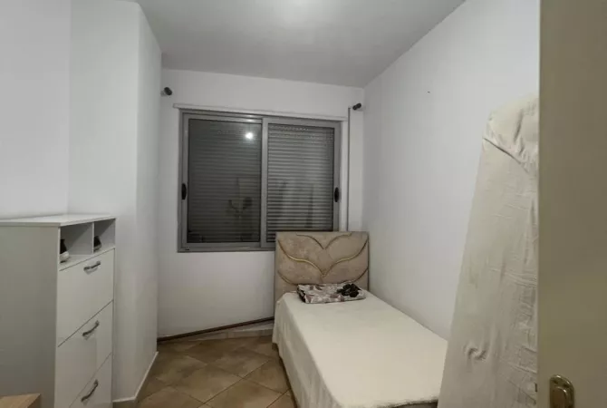 Shtepi me qera Apartament ne Tirane, 2+1, Mobilimi E mobiluar, Pagesa 450  Euro.