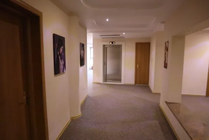 Ambient biznesi ne shitje 5+1 ne Tirane - 3,200,000 Euro