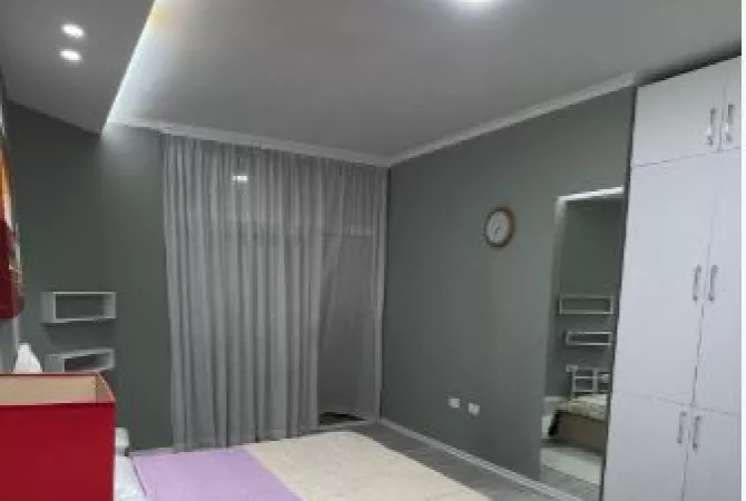 Shtepi me qera 1+1 ne Tirane - 65,000 Leke