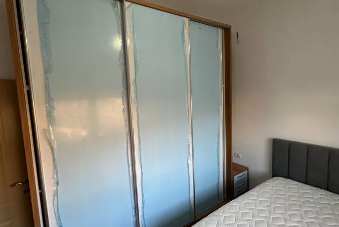 Shtepi me qera Apartament ne Tirane, 1+1, Mobilimi E mobiluar, Pagesa 37,000  Leke.